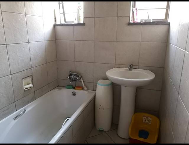 2 BEDROOM APARTMENT FOR SALE IN MONTCLAIR